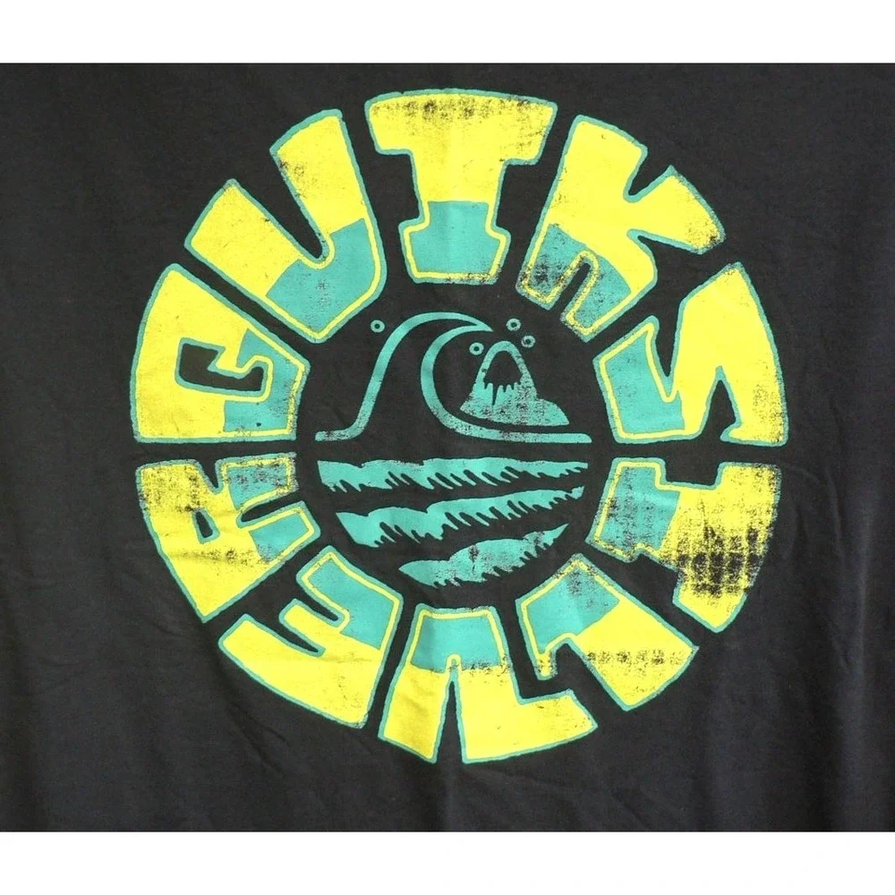 Quiksilver Men's Short‎ Sleeve Crew Logo Graphic Cotton T-Shirt in Navy Medium